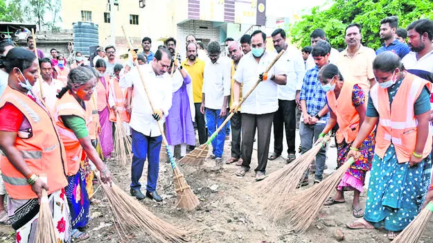ప్రజల భాగస్వామ్యంతోనే స్వచ్ఛ అనంత
