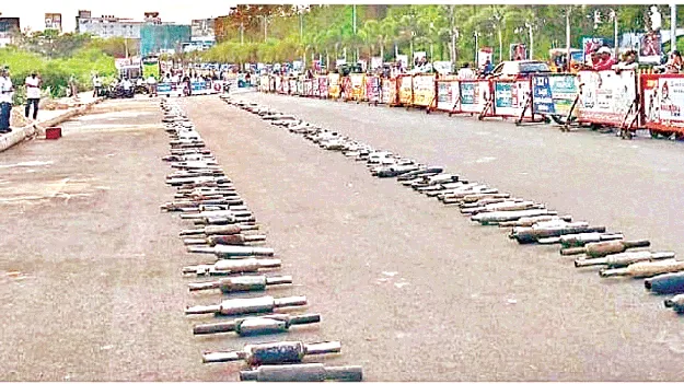 But not change! అయినా మారరే!