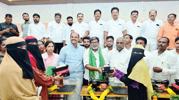 మైనార్టీల సంక్షేమానికి ప్రభుత్వం పెద్దపీట 