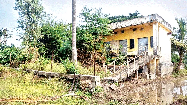 ఎత్తిపోతలు పనిచేయట్లే!