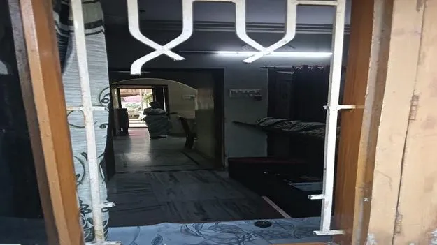 తాడిగడపలో భారీ చోరీ