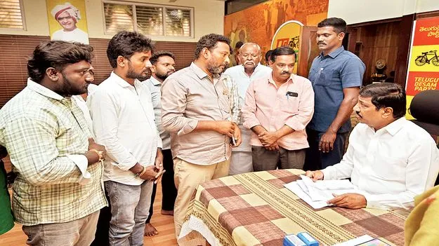 ప్రజా సమస్యల పరిష్కారమే ధ్యేయం 