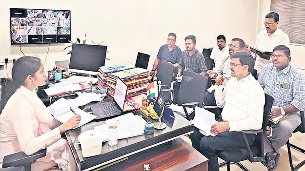 హైవేలో పెండింగ్‌ పనులు పూర్తి చేయండి 