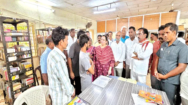  గ్రంథాలయ అభివృద్ధికి కృషి చేస్తా..