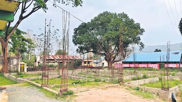 రెవెన్యూ కార్యాలయ భవనం ఎప్పటికి పూర్తయ్యేనో?