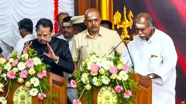 పుదుచ్చేరి సీఎంగా రంగసామి ప్రమాణం