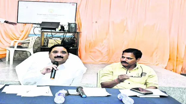 MLA: ప్రతి అధికారి విజనరీలా పనిచేయాలి 