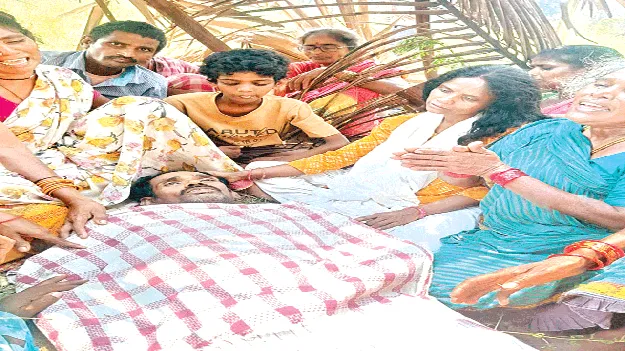 ఉపాధి కోసం వెళ్లి.. విగతజీవిగా మారి!