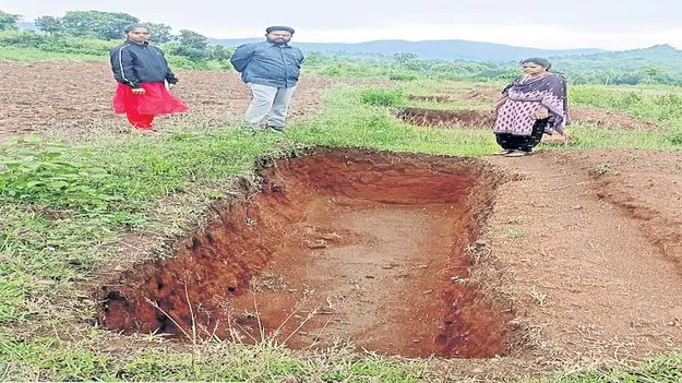 జేఎస్‌జేబీ ఉపాధి పనుల తనిఖీ