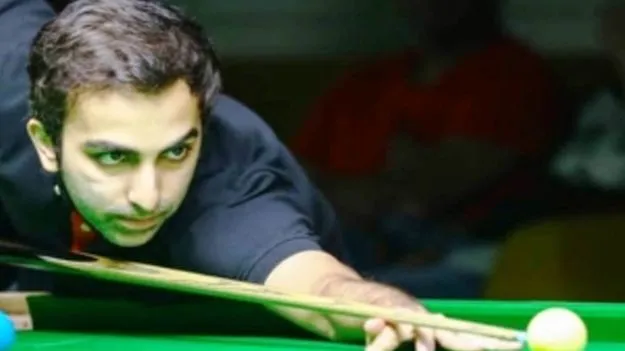 ప్రీ క్వార్టర్స్‌లో ఆడ్వాణీకి ఝలక్‌