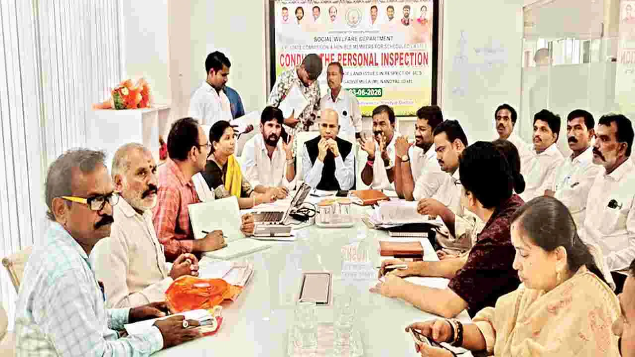 రైతు సమస్యలపై ఎస్సీ కమిషన్‌ పరిశీలన