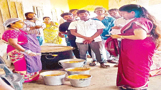 కట్టెలతో వంట చేయడమేంటి?