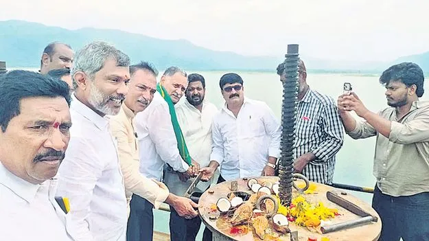 డబ్బులు ఇవ్వకపోతే రైవాడ నీరు బంద్‌