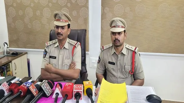 పిల్లల విక్రయాల్లో ఏడుగురి అరెస్టు