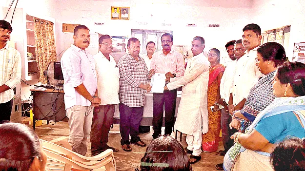 ఐఎస్‌వో సర్టిఫైడ్‌ పంచాయతీగా సంతబొమ్మాళి