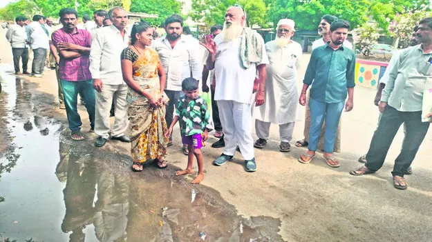 JCPR: చిరు వ్యాపారులకు రుణాలు ఇప్పిస్తాం