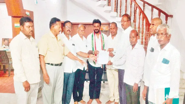 సాగునీటి ప్రాజెక్టుల పూర్తికి కృషి చేయండి