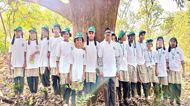 విద్యార్థులకు ‘ప్రకృతి’ పాఠాలు