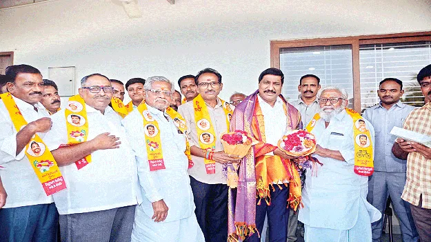 కొలిమిగుండ్లలో వైసీపీకి భారీ షాక్‌ 
