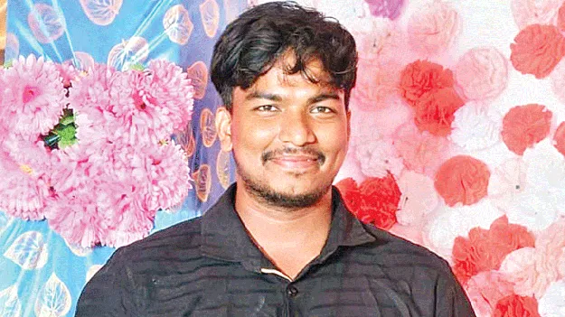 విద్యుదాఘాతంతో యువకుడి మృతి 