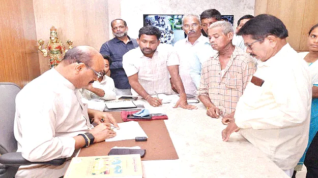 గ్రామాల్లో తాగునీటి సమస్య రాకూడదు