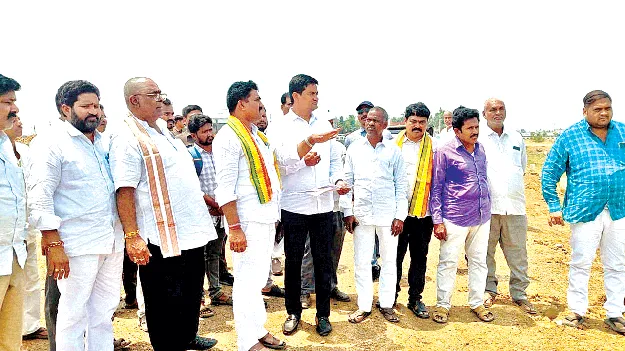 చాపురంలో మహానాడుకు స్థల పరిశీలన