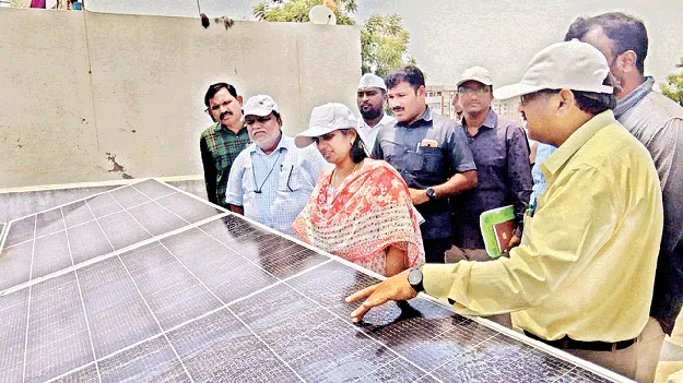 పీఎం సూర్యఘర్‌లో పురోగతి సాధించాలి