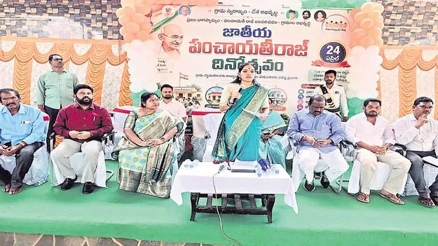 గ్రామ స్వరాజ్యంతోనే నవ భారత నిర్మాణం  