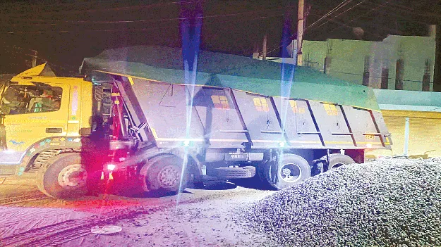 Sand export in wrong way ఇసుక లూటీ