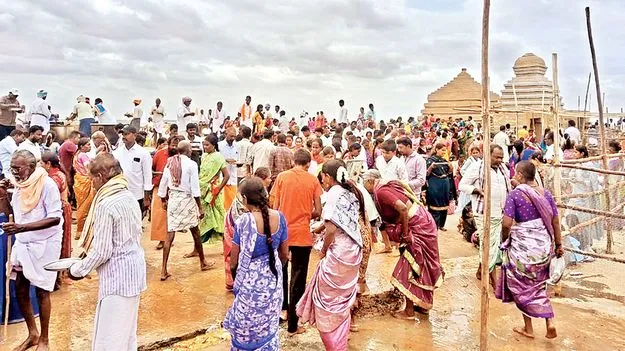 పోటెత్తిన సంగమేశ్వరం