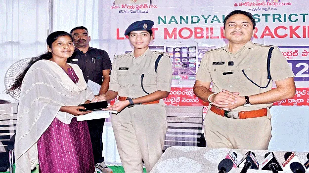 594 మొబైల్స్‌ రికవరీ