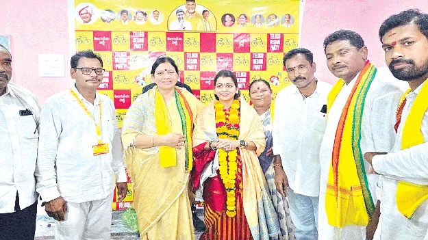  టీడీపీ బలోపేతానికి కృషి