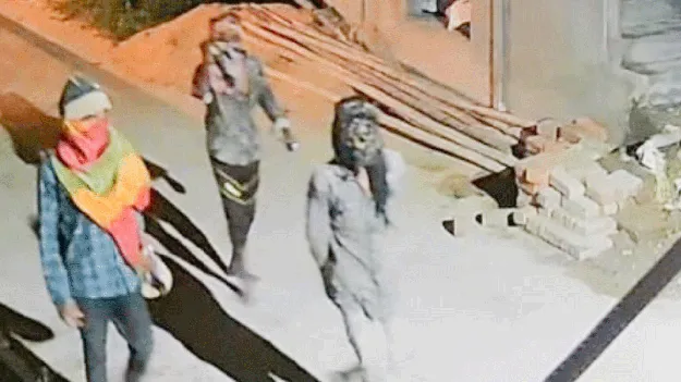  ముసుగుదొంగల హల్‌చల్‌