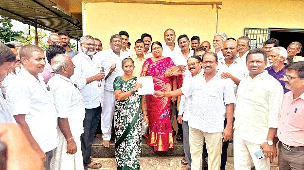 అర్హులందరికీ పింఛన్లు అందిస్తాం