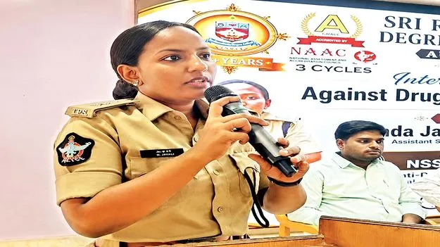 ‘మత్తు’ వదలండి