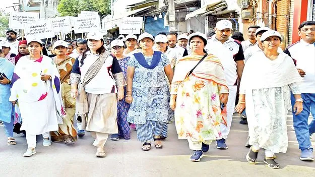 స్వీయ గణనకు ముందుకు రావాలి 