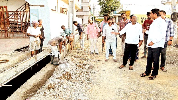 పనులు వేగవంతం చేయాలి 