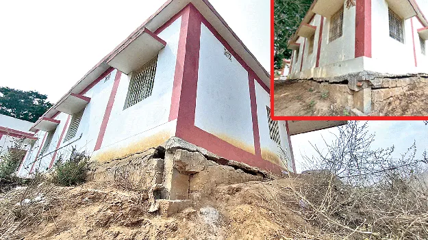 పునాదులకు అవినీతి బీటలు