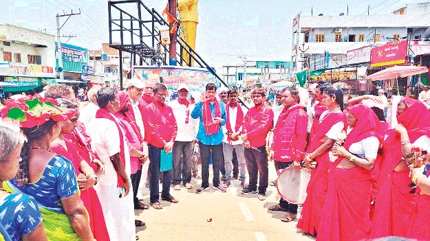 రాష్ట్ర సాధనలో కళాకారుల పాత్ర వెలకట్టలేనిది
