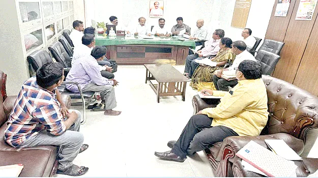 ఎస్సీ కమిషన్‌ ఎదుట చింతల బెలగాం పంచాయితీ