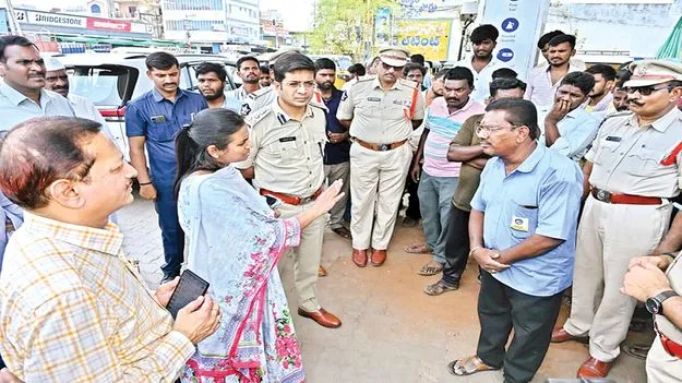పెట్రోల్‌, డీజిల్‌ కొరత లేదు 