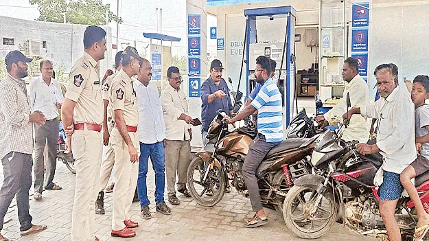 తప్పని పడిగాపులు