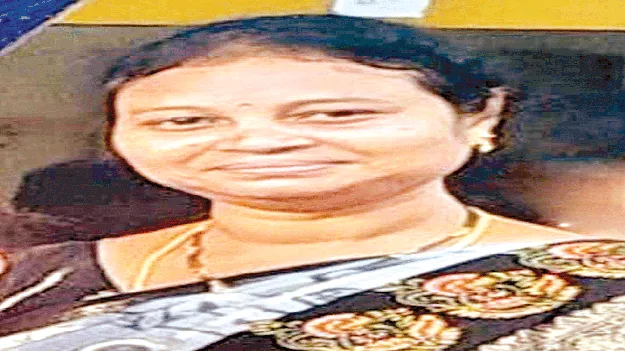  జంటపట్టణాల్లో ఉపాధ్యాయిని ఆత్మహత్య