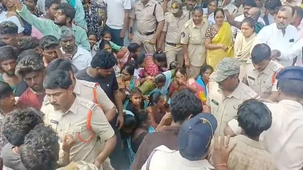 రఘురామే లక్ష్యమా..?