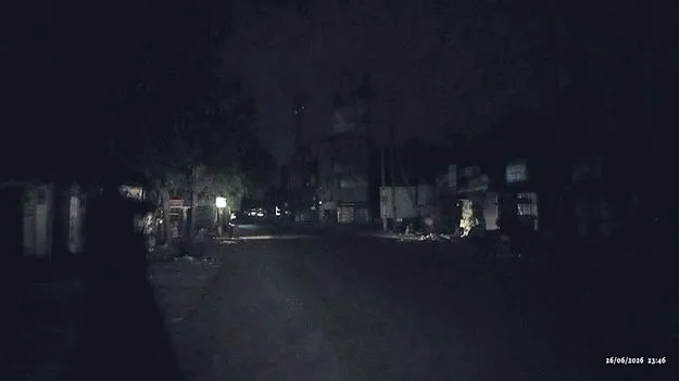 గంటసేపు అంధకారం