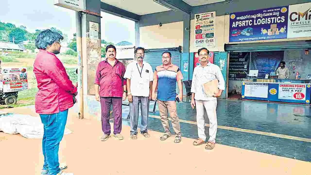 ఆక్రమణకు గురైన ఆర్టీసీ స్థలం