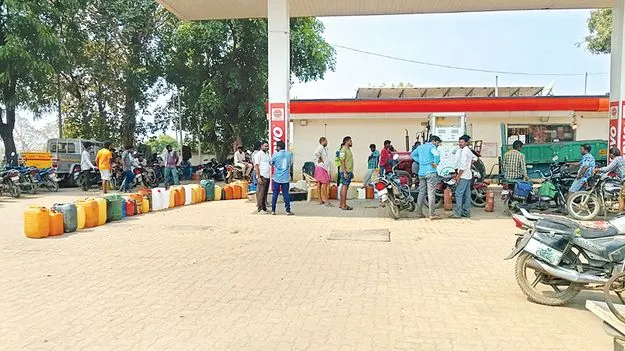 ఆదేశాలు సరే.. అమలేదీ..?