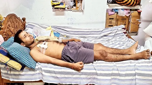    మనసున్న మారాజులు ఆదుకోరూ..!