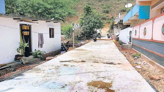 పనులయ్యాయి.. బిల్లులు ఏవీ?