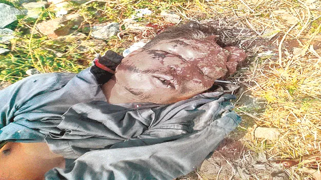 రైలు నుంచి జారిపడి గుర్తుతెలియని వ్యక్తి మృతి